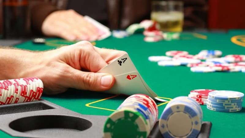 Vì sao bạn nên tham gia chơi bài Poker Net88